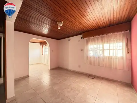 CASA EN VENTA EN FLORENCIO VARELA