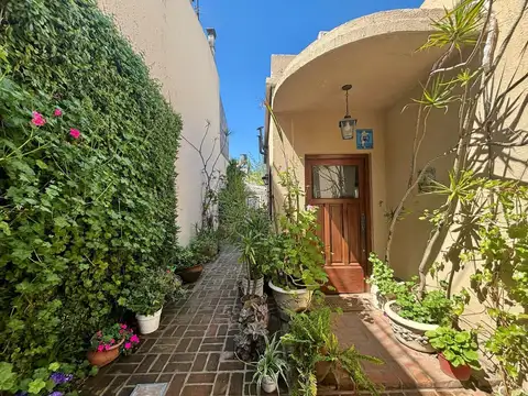 Oportunidad: Wilde Casa c/cochera, patio y jardín