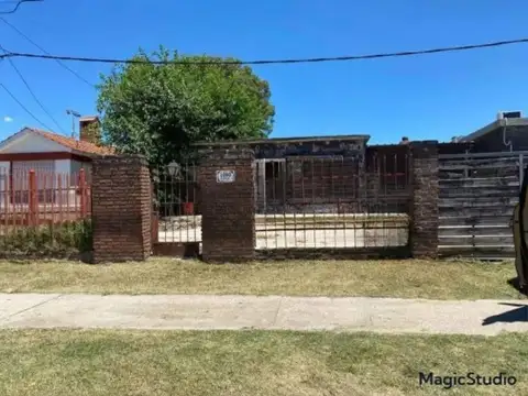 VENTA CASA 4 DORMITORIOS LAS PIEDRAS