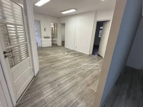 Depto Tipo Casa en Alquiler en Liniers, $ 1.600.000