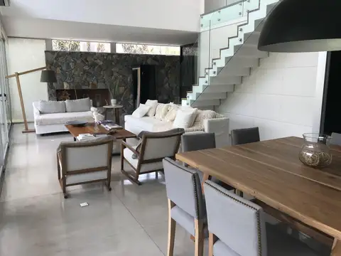 Casa en Alquiler 16 años