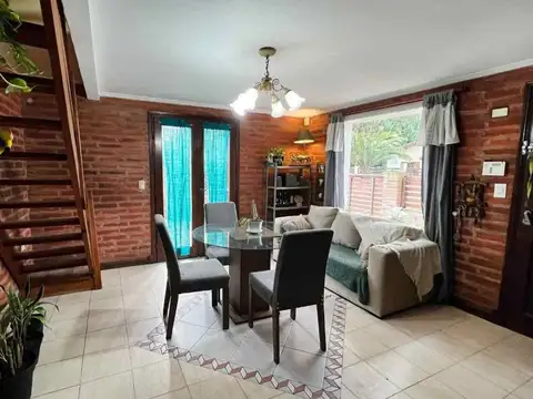 Depto Tipo Casa en Venta de 3 dormitorios