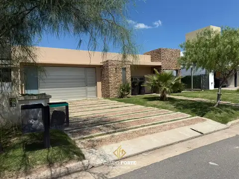 Casa en Venta en Siete Soles, USD 300.000