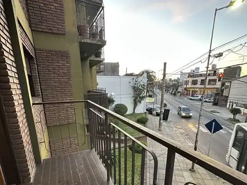 3 DE FEBRERO 500, Piso 1