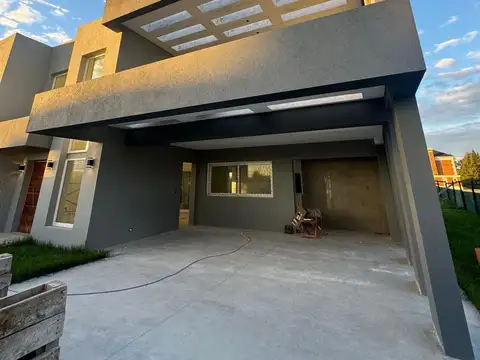 CASA EN VENTA EN LA PROVIDENCIA