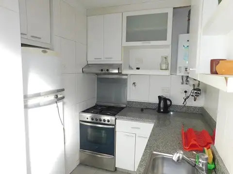 Humberto Primo 600, Piso 1