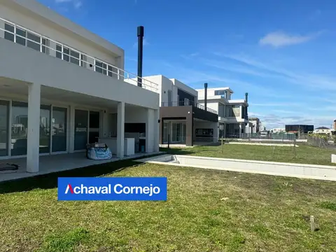 VENTA | Casa 4 dormitorios  y pileta  | Barrio Riberas, Puertos