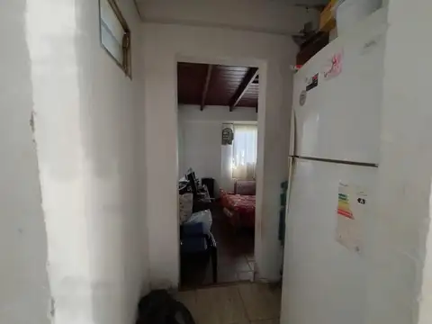 CASA 5 AMBIENTES + 2 DEPARTAMENTOS 3 AMBIENTES