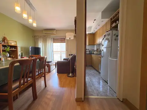 DEPTO EN VENTA 4 AMBIENTES EN ALMAGRO CON BALCON