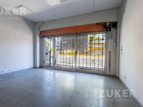 Av. Juan B Justo  al 3200