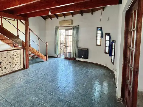 Depto Tipo Casa en Venta de 3 dormitorios