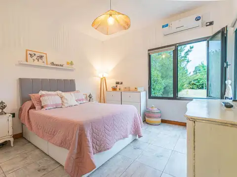 Venta Casa 3 amb con gran parque.Los Acantilados