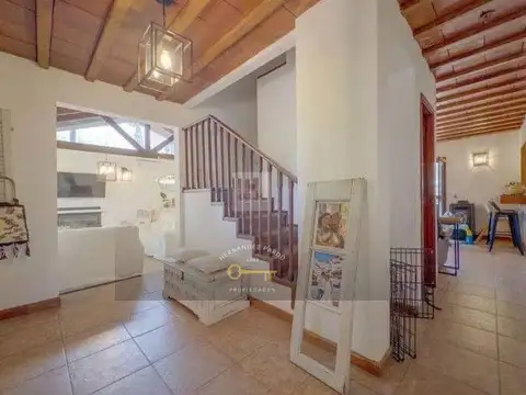 Casa 4 ambientes con 4 baños