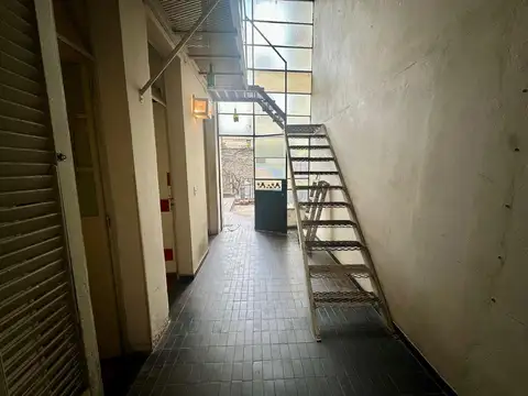 Depto Tipo Casa 6 ambientes con 2 baños