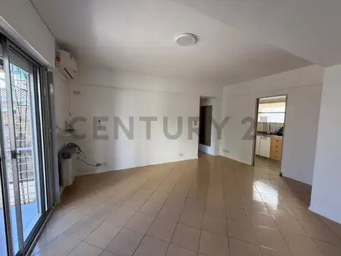 Alquiler Depto 2 amb y medio con balcon - Almagro