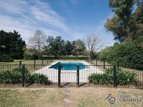 Casa en Martindale C.C con vista a cancha de golf - Teresa Urdapilleta Propiedades