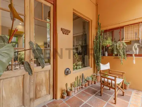 Casa 5 ambientes con 2 baños