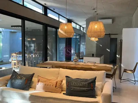 Casa en Alquiler Temporal de 4 dormitorios