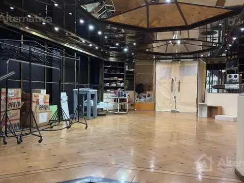 Local en Venta en San Nicolás, USD 2.500.000