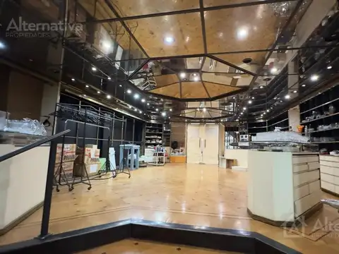 Local en Venta 70 años