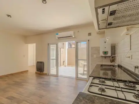 Depto Tipo Casa en Venta de 2 ambientes