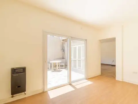 Depto Tipo Casa 2 ambientes con 1 baño