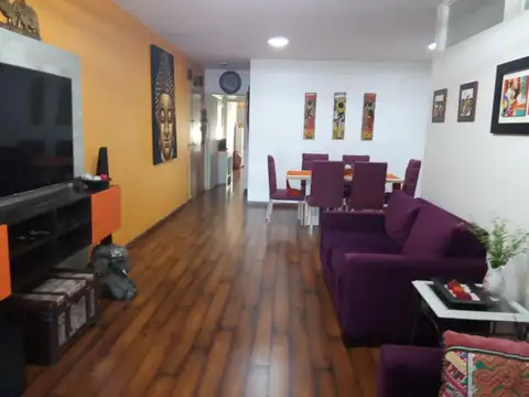 Av. del Libertador al 8500, entre  Deheza y Pico