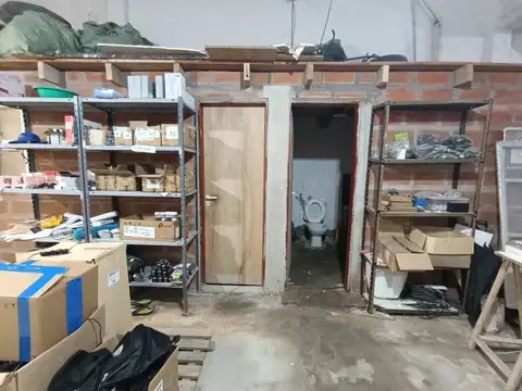 Galpon en Venta en Lanus Oeste, USD 140.000