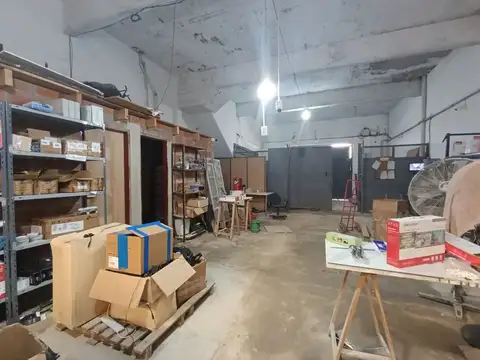 Galpon en Venta en Lanus Oeste, USD 140.000