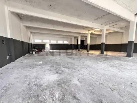 Galpon en Venta 18  mts Frente