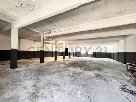 Galpon en Venta 55  mts Fondo