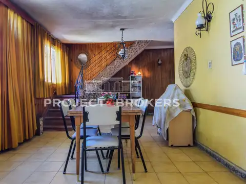 Chalet a refaccionar en Castelar Norte