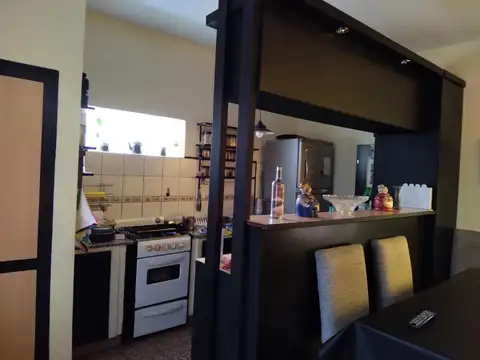 Depto Tipo Casa en Venta de 5 ambientes