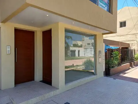 Local en Alquiler en Presidencia Roque Saenz Peña, $ 450.000