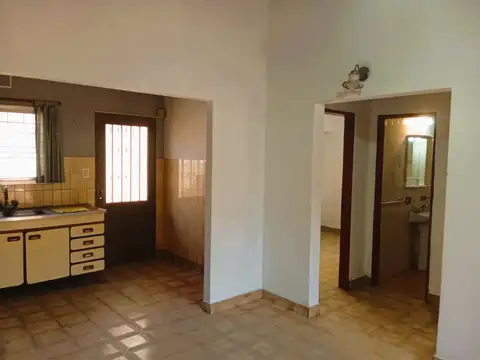 Depto Tipo Casa en Venta en Villa Dominico, USD 47.000