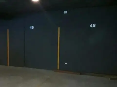 Cochera en venta - 12Mts2 - Villa del Parque