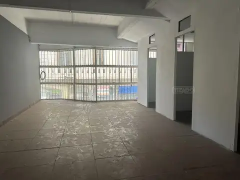 Local en Venta 30 años