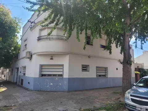 PH en Esquina con dos cocheras