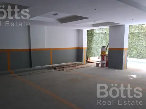 Cochera cubierta Viel 600 entre Av Pedro Goyena y Valle