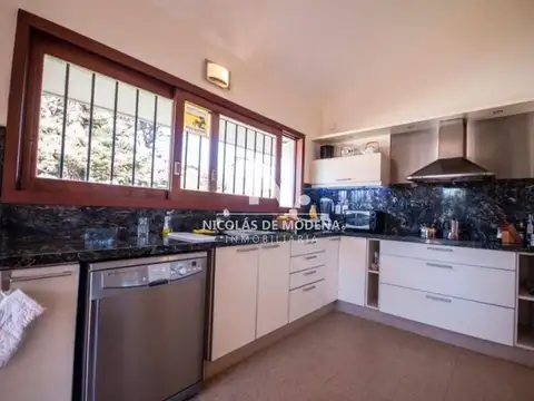 Casa en Venta en Playa Mansa, USD 1.050.000