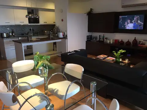 Luis C Carballo 200, Piso 4