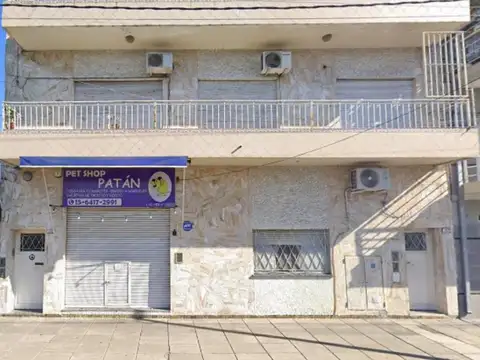 Depto Tipo Casa 4 ambientes con 2 baños