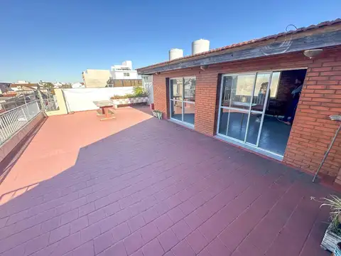 PH 4 Ambientes con Terraza y Quincho – Entrada Independiente – Sin Expensas