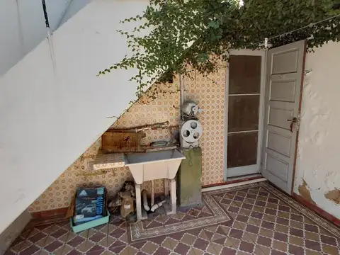 Depto Tipo Casa en Venta 60 años