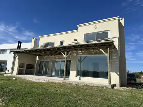 Barrio Cerrado Santa Ana, Villanueva, Tigre