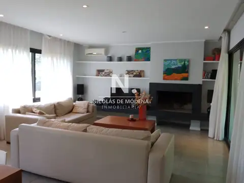 Casa en Alquiler de 3 dormitorios