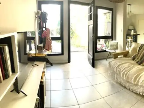 CANALE 1471, e Ferrari y Espo