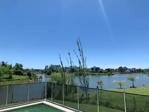 Casa en Alquiler en El Canton, USD 5.500