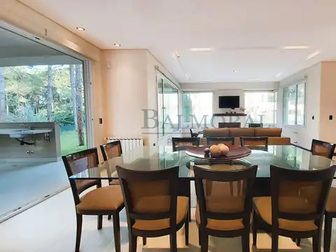 Casa en Alquiler Temporal en Pinamar, USD 0