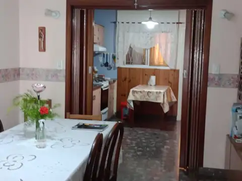 Casa en Venta en Rafael Calzada, USD 97.000